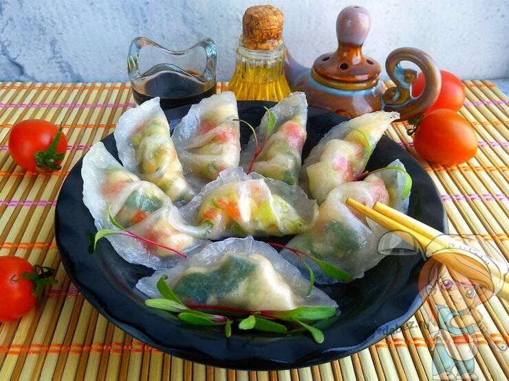 Прозрачные пельмени с яркой начинкой: как здорово удивить близких