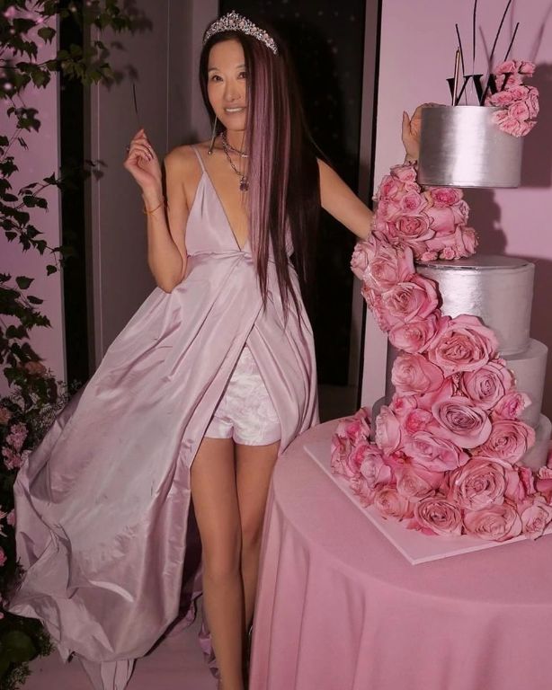 Вера Вонг в 76: Как знаменитый дизайнер сохраняет молодость и стиль