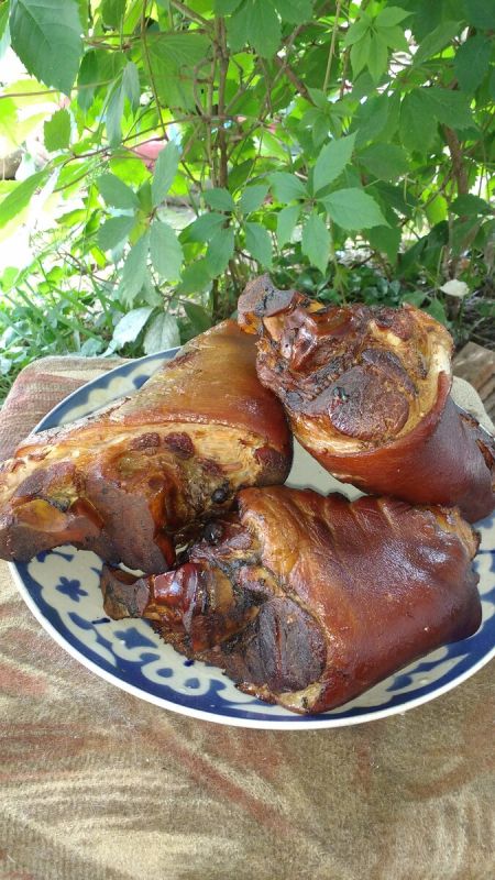 Копченые свиные рульки: секреты приготовления, от которых невозможно отказаться