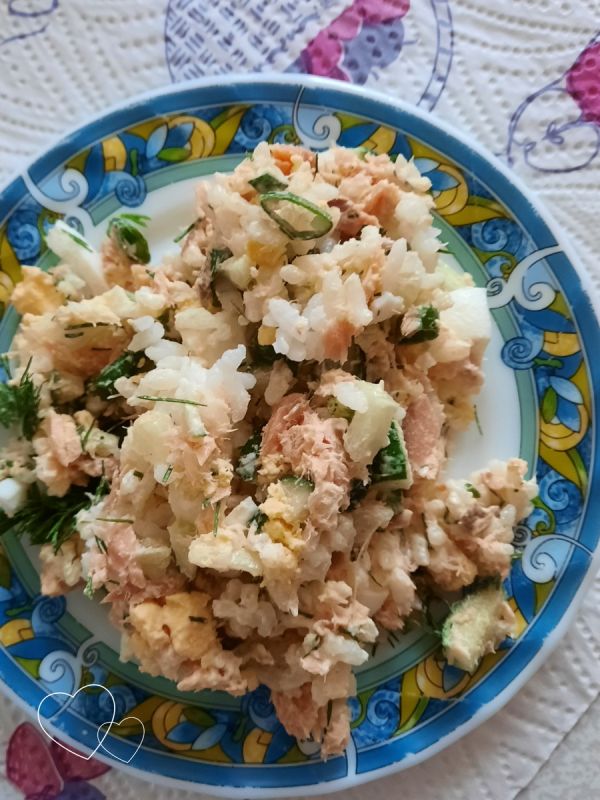 Салат с горбушей горячего копчения: вкусная находка