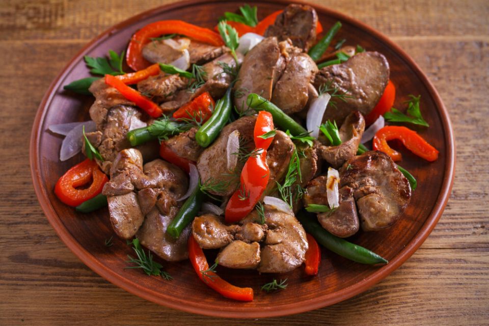 Как приготовить печень: неожиданные сочетания и яркие рецепты