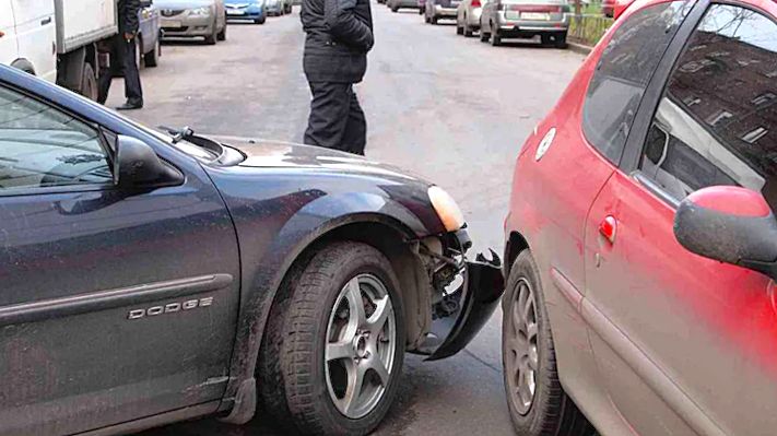 Новые правила: Суд разрешил перемещение автомобилей с мест ДТП