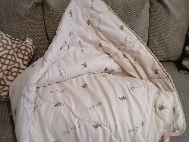 Как правильно ухаживать за одеялами из верблюжьей шерсти: секреты и советы