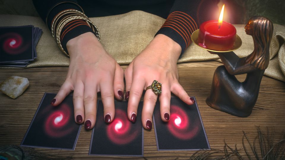 Гадалка обманывала клиентов на миллионы: Верховный суд поставил точку в громком деле