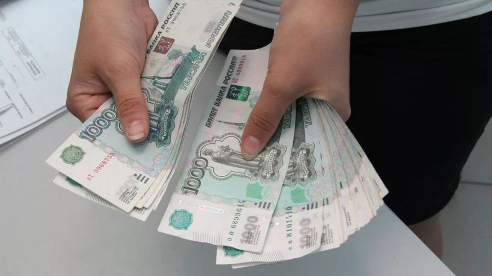 МФО «Езаем»: быстрое финансирование с подводными камнями