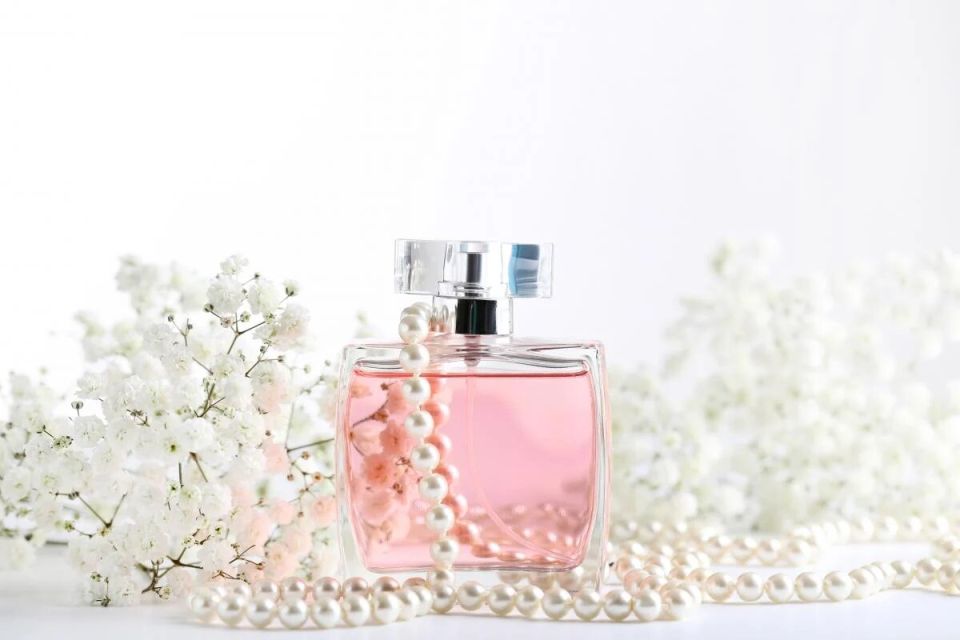 Ароматы из 90-х снова в моде: возвращение культовых духов