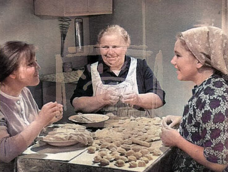 Почему пельмени с уксусом стали культовым блюдом в СССР?