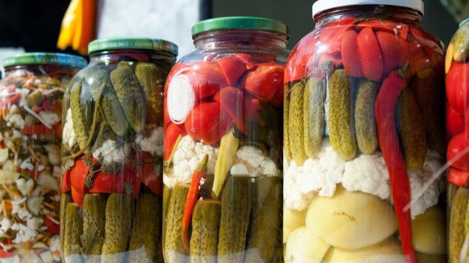 Как правильно хранить консервацию: 7 оптимальных зон для надежности и долгого срока хранения