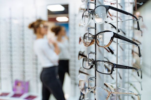 можно ли вернуть заказные очки с дефектами?