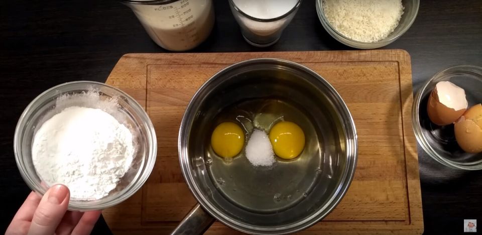 Изысканный новогодний торт в стиле Рафаэлло без выпечки