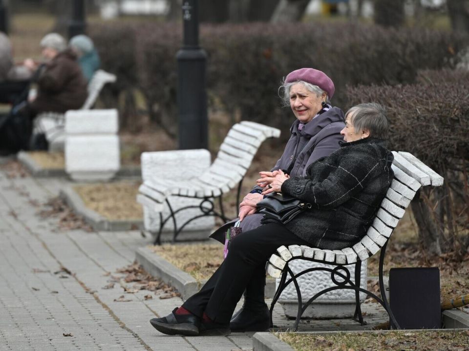 Пенсионерам стоит не упустить важные выплаты до конца года