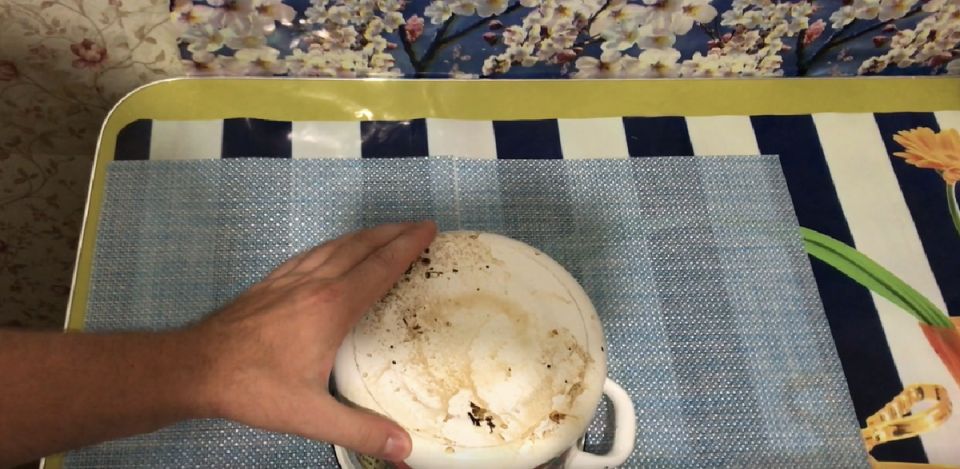 Эффективные секреты очищения кастрюль: как быстро избавиться от нагара и жира