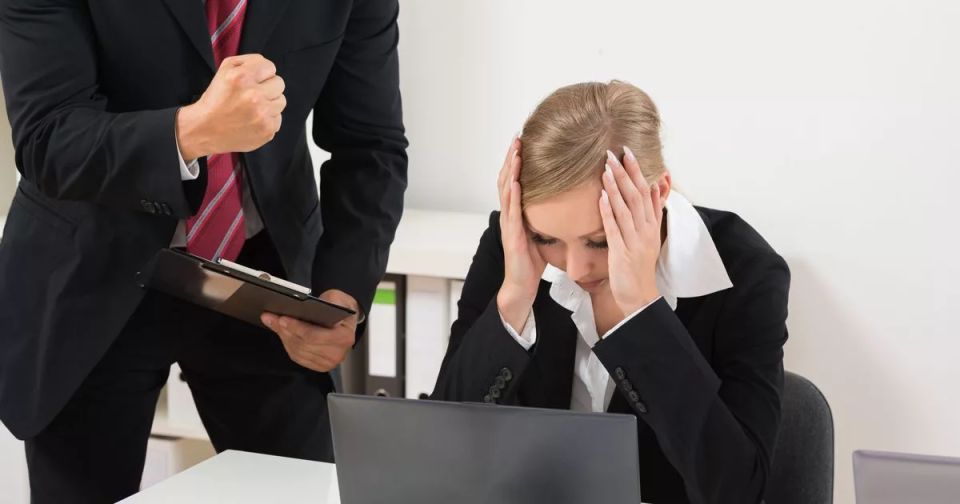 Зачастую сотрудники сталкиваются с неожиданными требованиями возврата переплаченной зарплаты