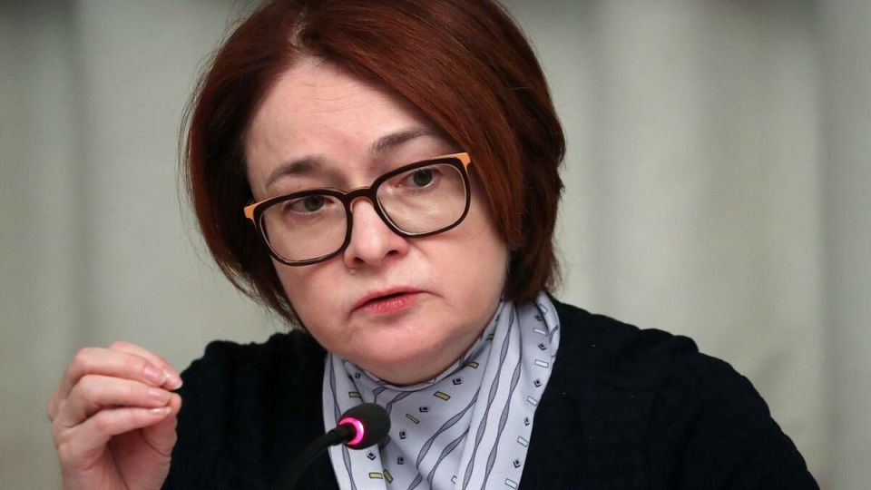 ЦБ снижает ключевую ставку до 17%: новая стратегия в борьбе с инфляцией