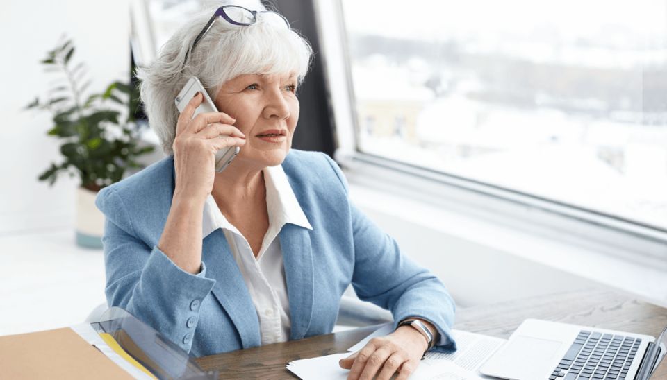 Пенсионеры и самозанятость: новые возможности для дохода в 2025 году