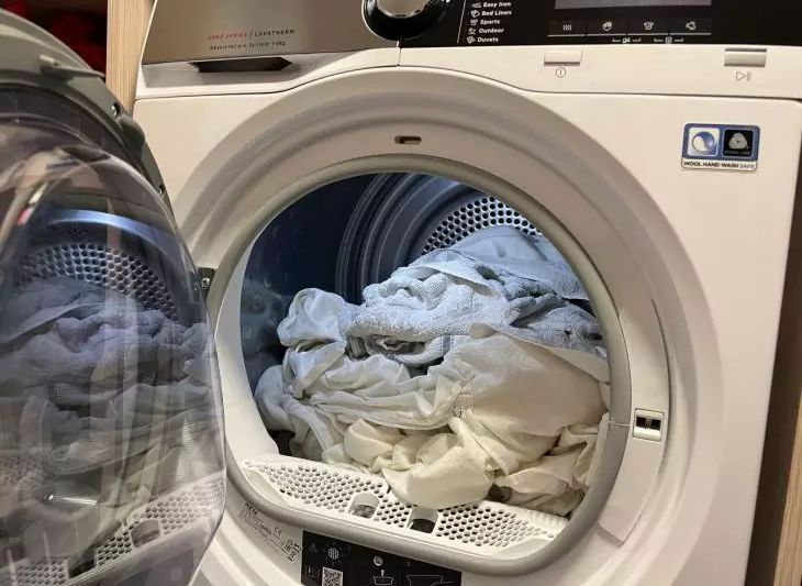 3 опасные ошибки при стирке, из-за которых вещи быстро теряют вид