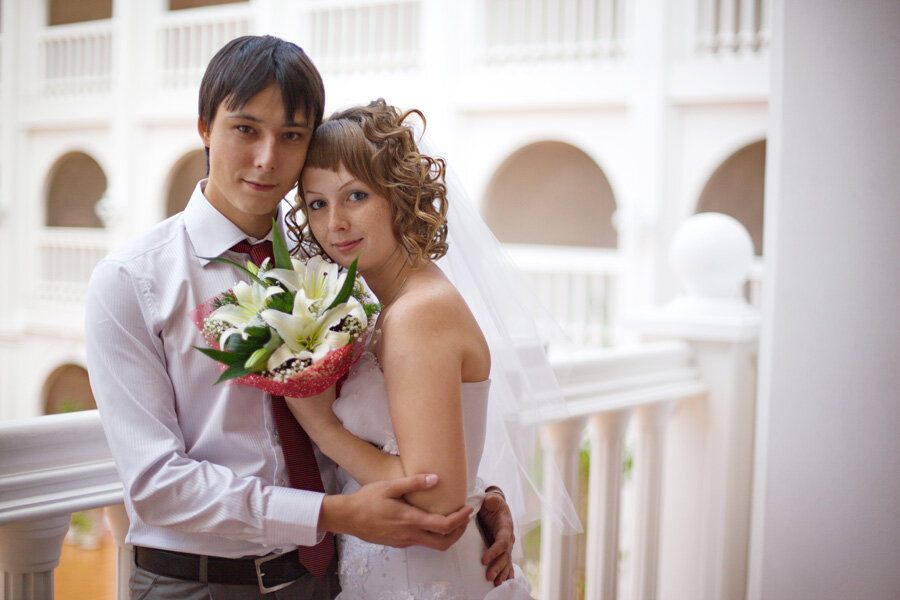 Снижение брачного возраста в России: новая инициатива или риск для общества?