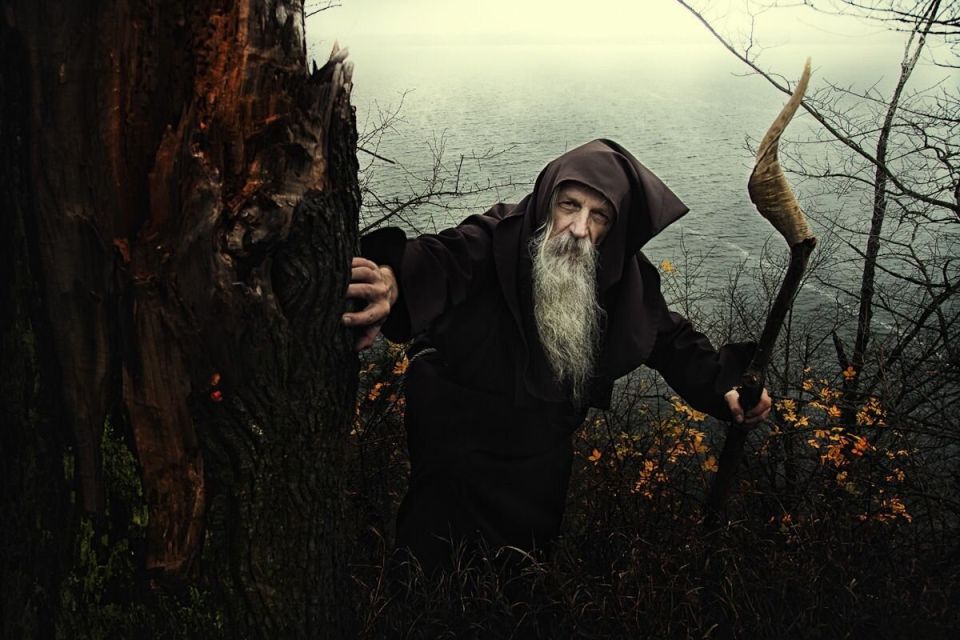 Невидимые судьбы: как кармическая нить связывает людей