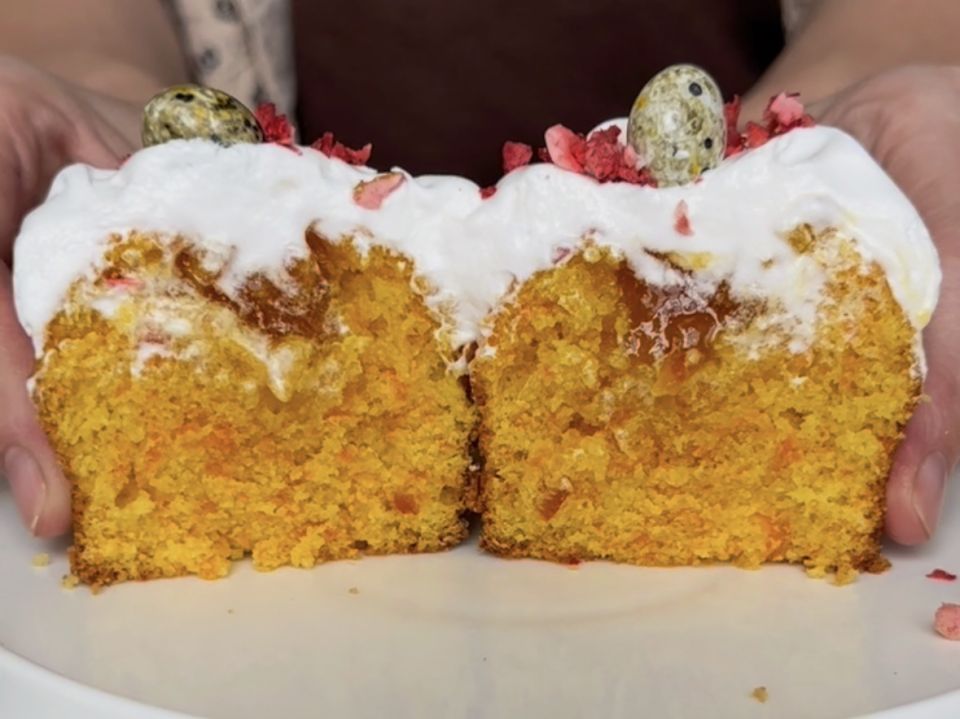 Пасхальная выпечка: нежные куличи с морковью, которые порадуют всех