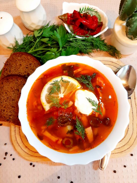 Солянка с курицей: быстрое и вкусное решение для ужина