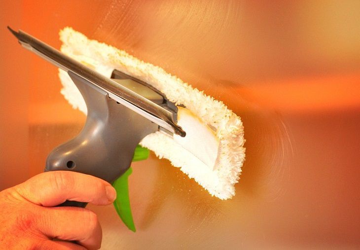 Копеечный порошок отмоет весь дом: смешайте всего два ингредиента