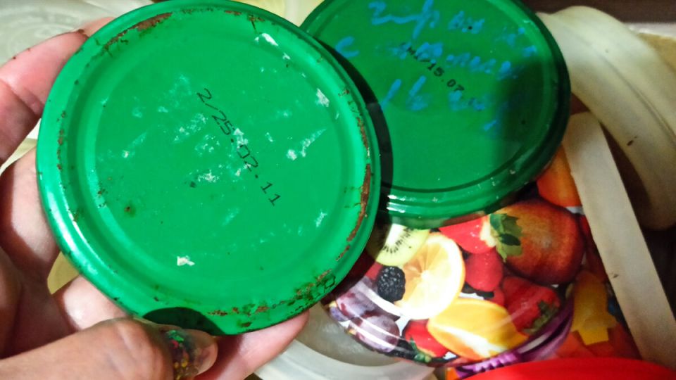 Творческие возможности: что можно сделать с крышками от банок