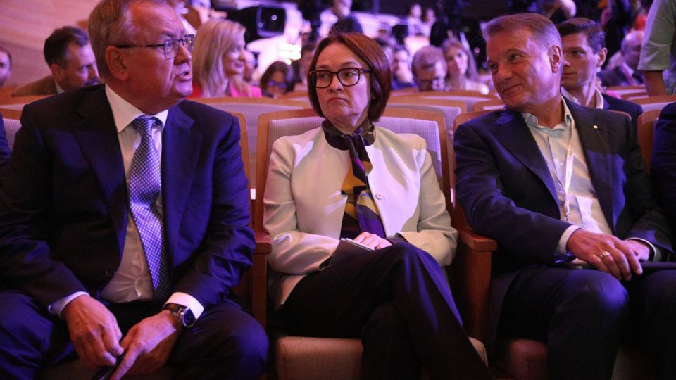 Как выбрать вклад: секреты профессионалов для успешных инвестиций в 2025 году