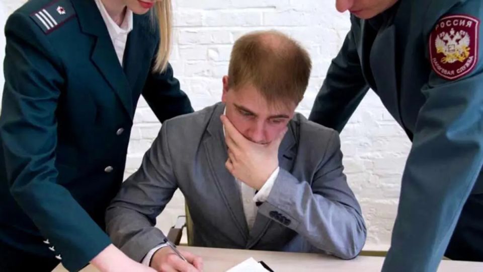 ФНС раскрыла тайны контроля за переводами россиян