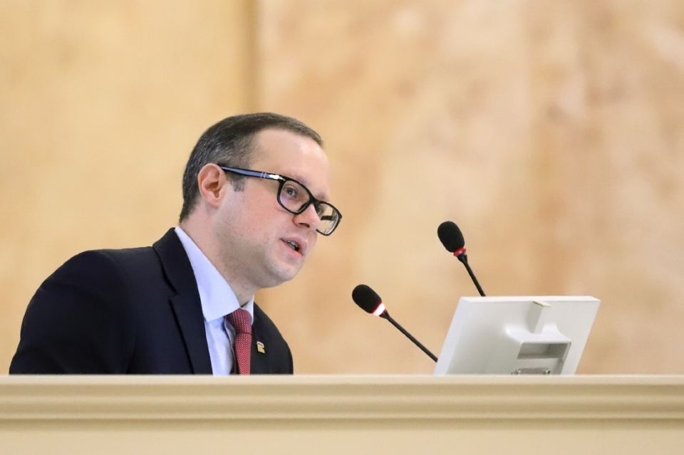 Изменения в законах о детях-сиротах