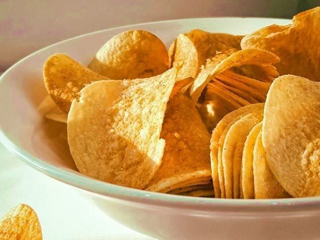 Чипсы: от прошлого к настоящему — история, факты и вкусные альтернативы