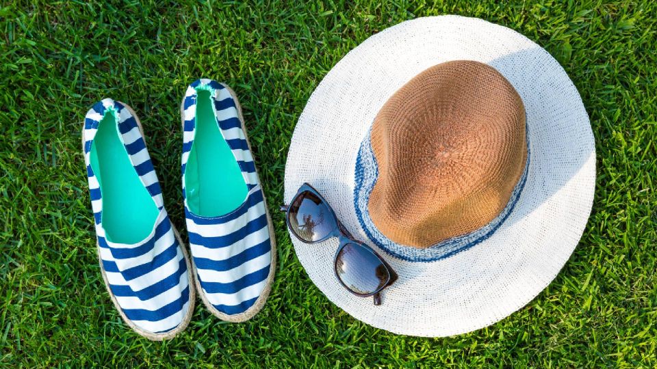 Летняя обувь прослужит весь сезон и будет как новенькая: соблюдайте эти правила ухода
