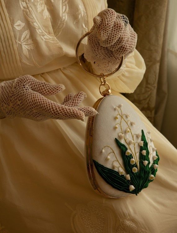 Очарование ридикюля: как этот аксессуар стал символом женственности