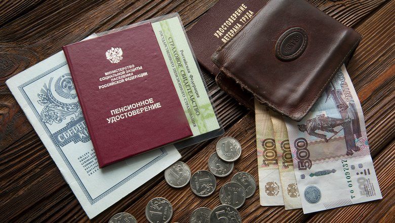 Как восстановить доказательства заработка из 80-х: права работников на старые документы