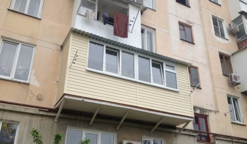 Что ждёт владельцев застеклённых балконов в 2025 году: новости и штрафы