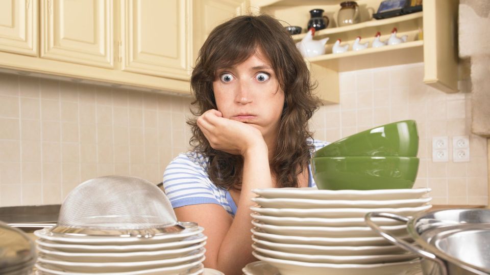 Хозяйки неделями игнорируют эти шаги: какие вещи в доме надо мыть ежедневно