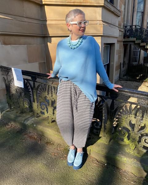 Как избежать превращения в скучную "тётку": советы для женщин, чтобы выглядеть моложе