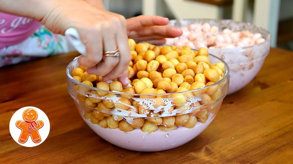 Новый взгляд на классический торт «Дамские пальчики»