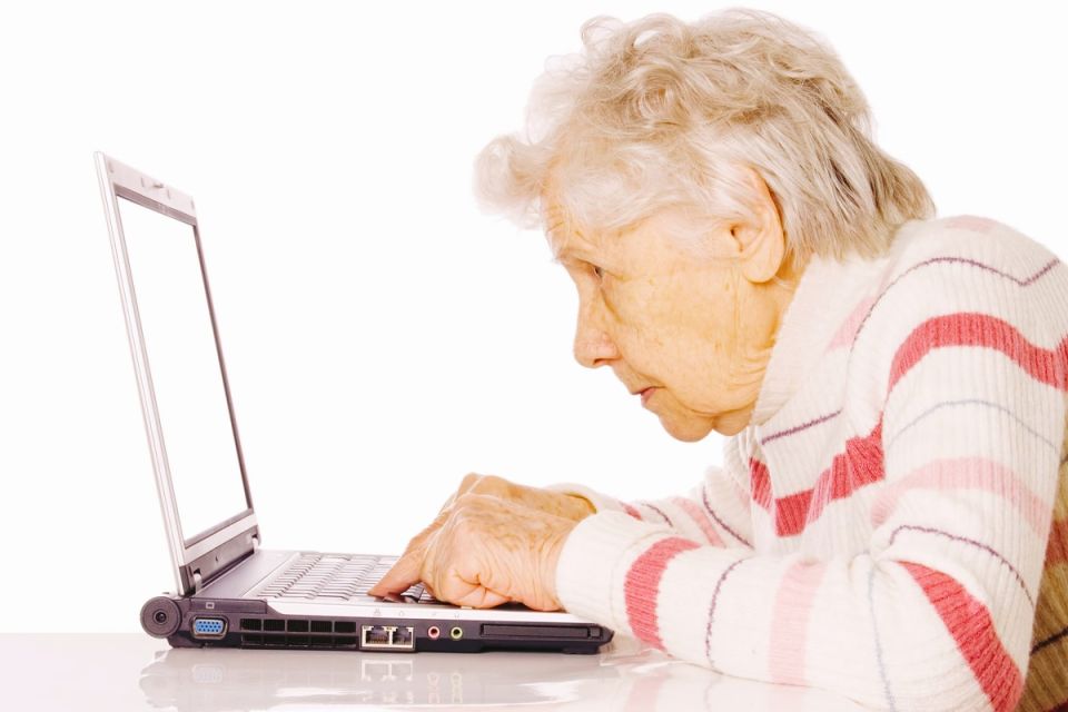 Пенсионерам на заметку: как социальные сети могут спасти ваши финансы