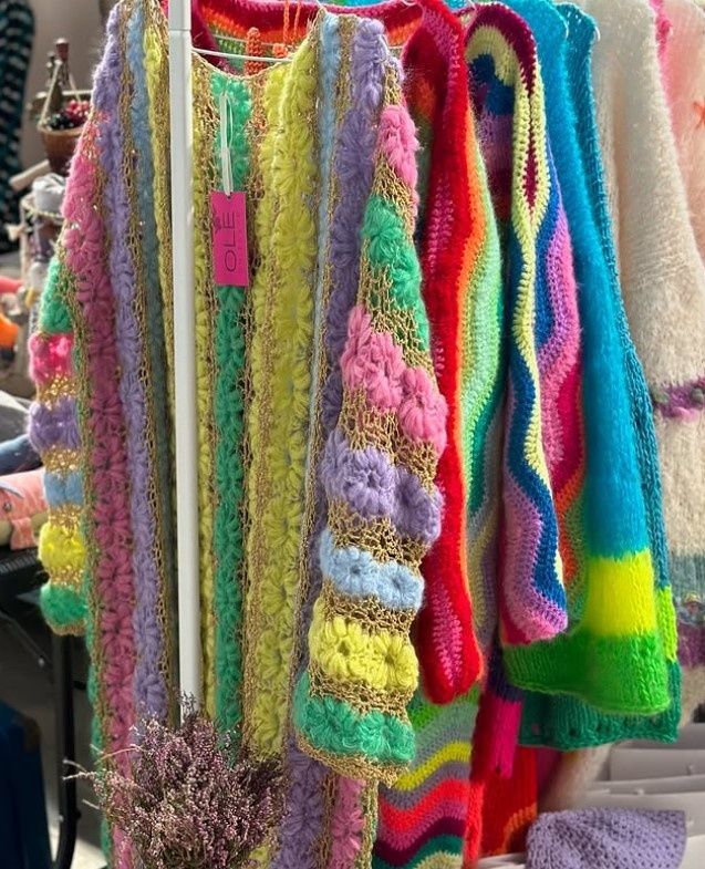 Летние кардиганы: яркие акценты для вашего стиля