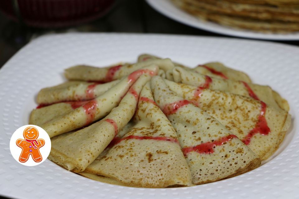 Заварные блины на молоке: простая база для полёта вкуса