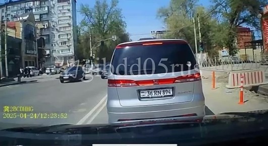   -          LADA 219070