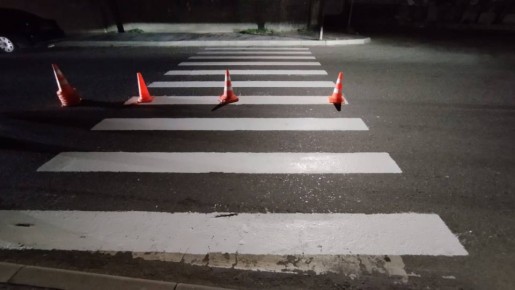   Ļ       -   