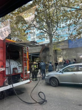 В Махачкале горел ресторан «Папаха»