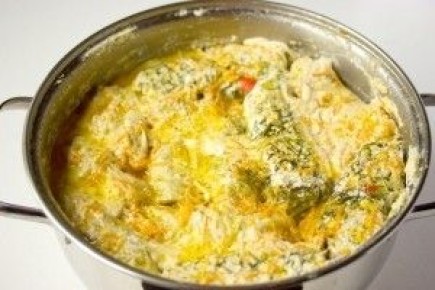 Голубцы с савойской капустой: нежность курицы и яркость грибов в одном блюде