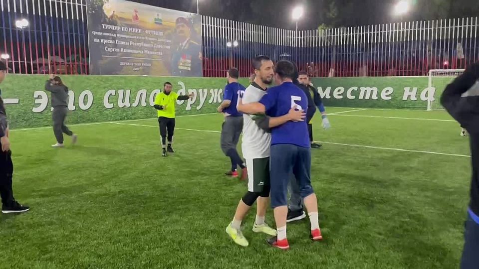  !.        4:1    -     
