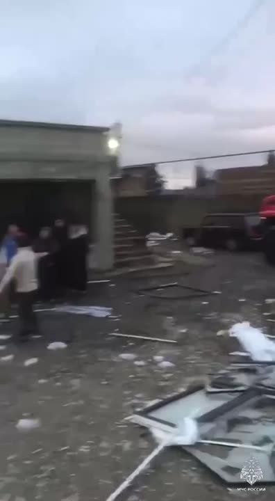 Шесть человек пострадали в результате хлопка газовоздушной смеси в придорожном кафе в Дагестане — СУ СК по региону