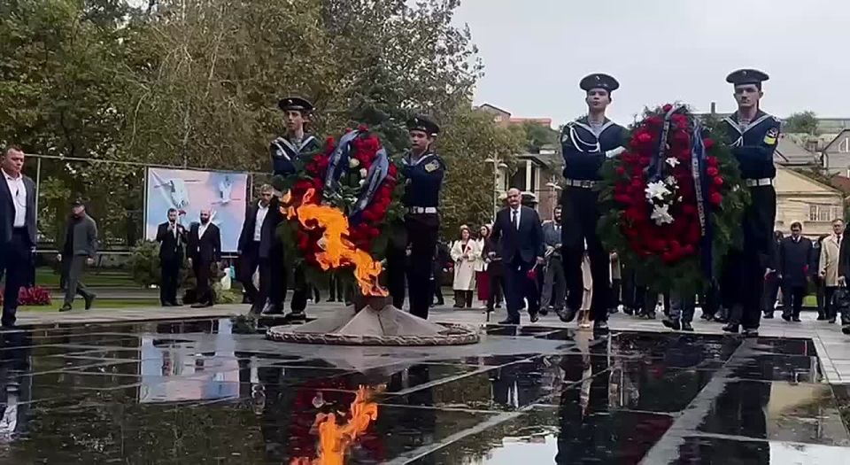 В рамках проходящего в Дагестане Горного Форума, кадеты КМШИ приняли участие в значимом событии – торжественной церемонии у Вечного огня