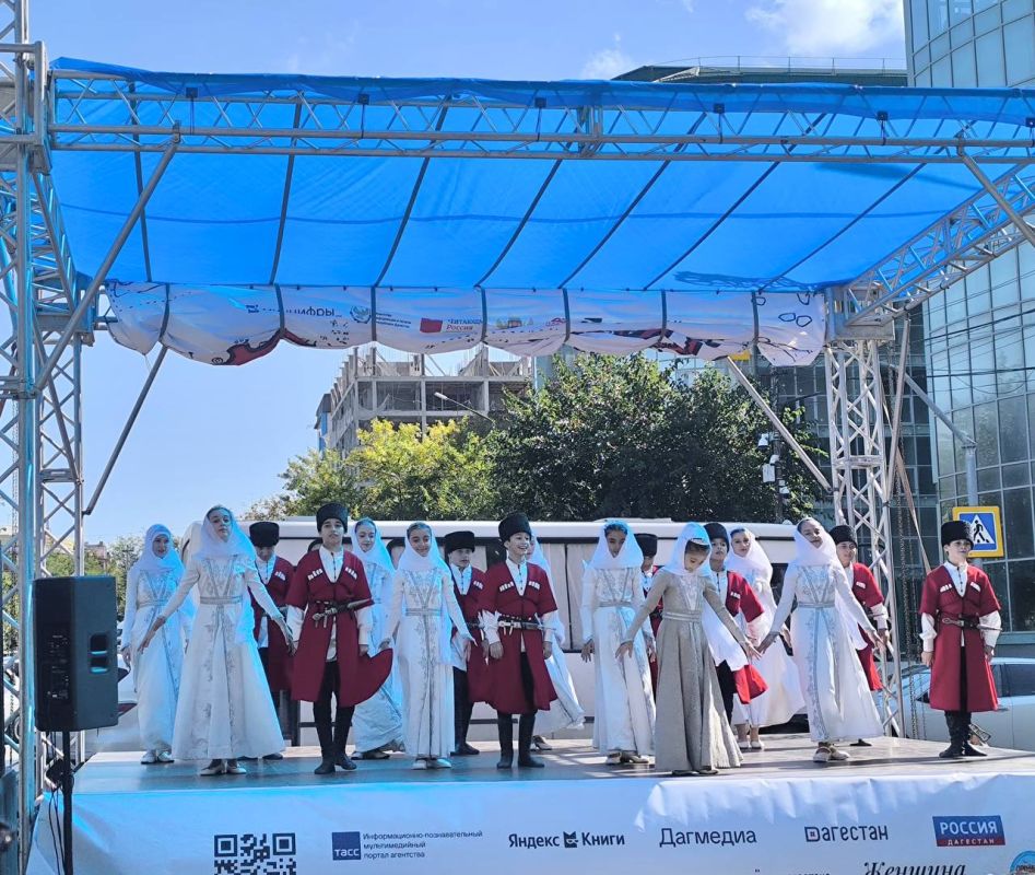 В Махачкале состоялось торжественное открытие XII Северокавказского книжного фестиваля «Тарки-Тау-2025»