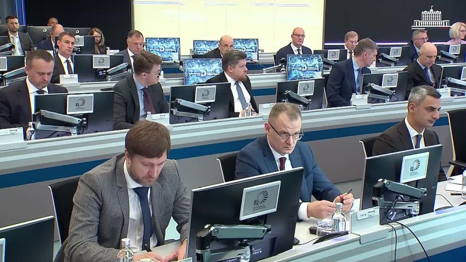 Михаил Мишустин провел стратегическую сессию по развитию туризма