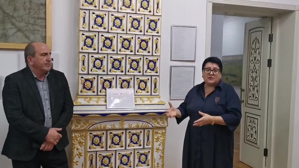 В эти минуты в культурно-выставочном центре Национального музея Дагестана им. А. Тахо-Годи проходит открытие выставки "МузейНОЙ портрет" к 100-летию ведущего музея региона